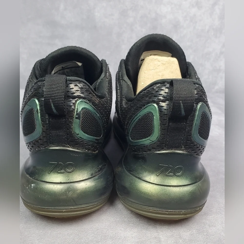 New Nike Air Max 720 Throwback Future‎ AQ3196-003 Size 6.5Y. Msrp $160